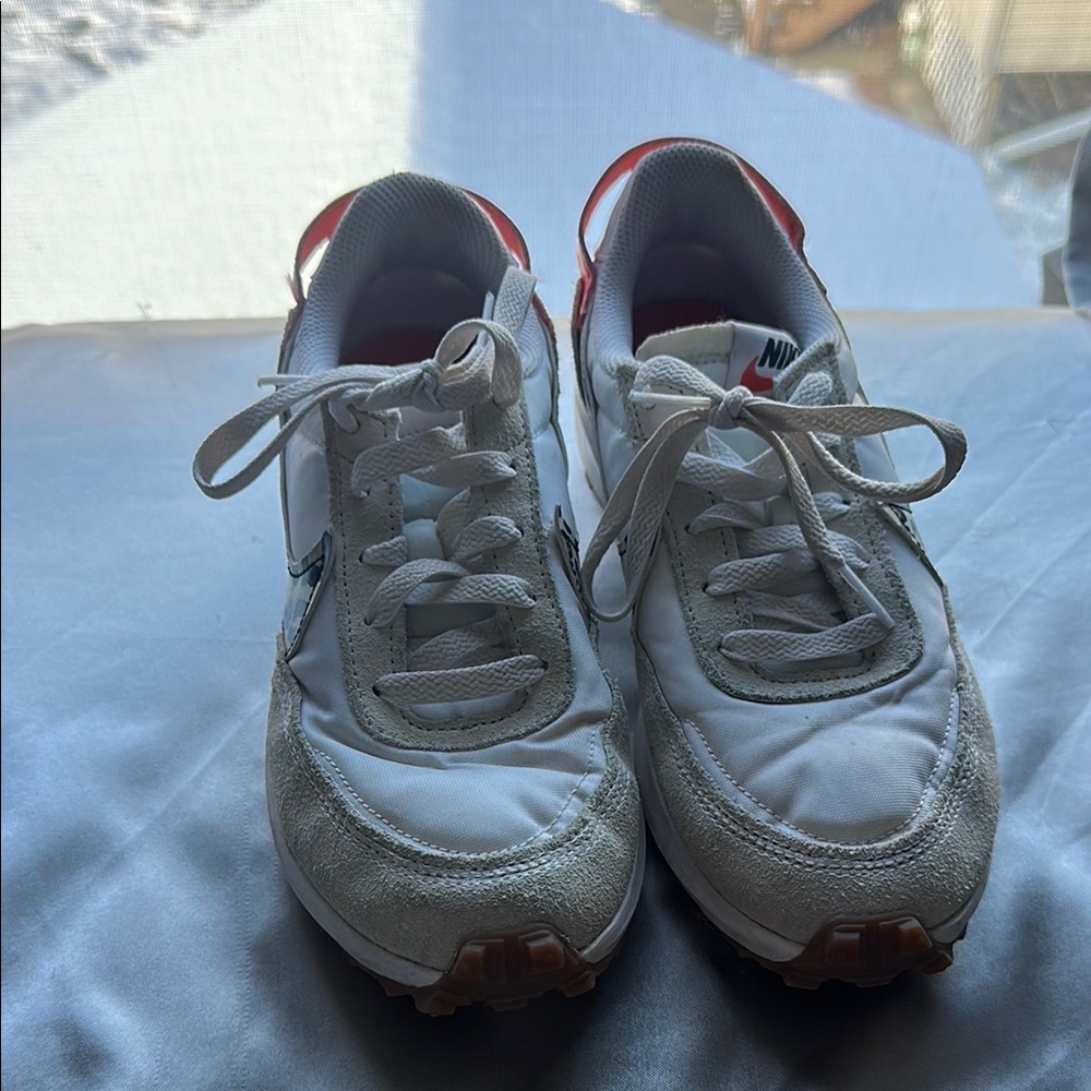 Nike White and Red Sneakers with Animal Print - Picture 2 of 4